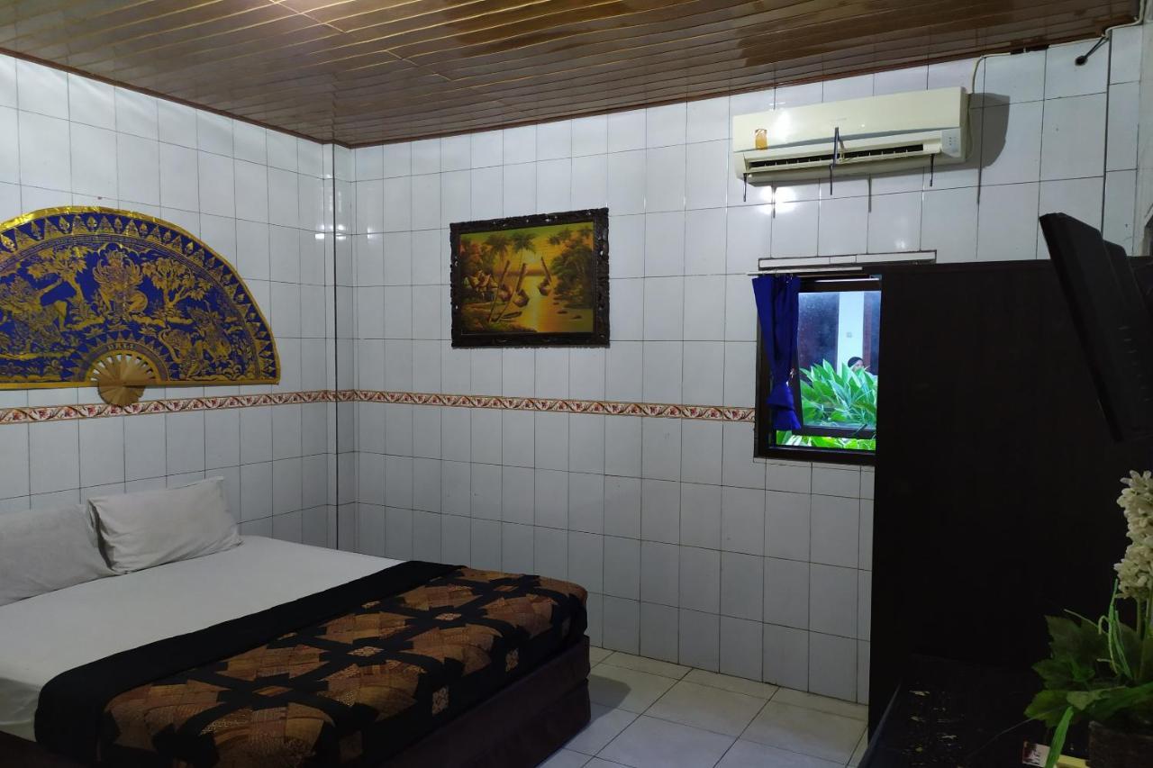 Vaccinated Staff - Oyo 3523 Gong Corner Homestay Kuta  Exterior photo